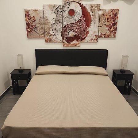 Holiday House 卡塔尼亚 外观 照片